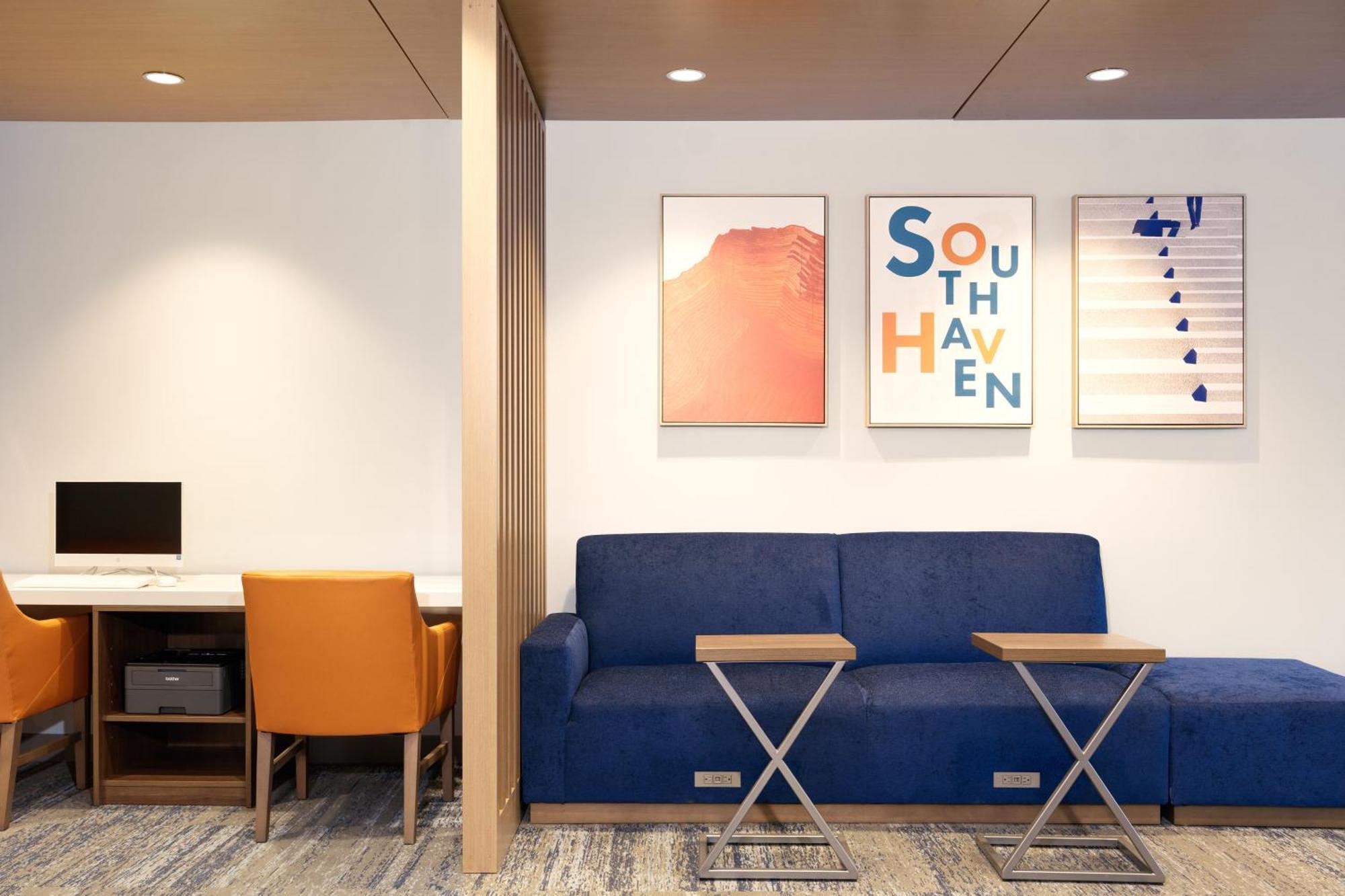 Holiday Inn Express Dallas Market Center By Ihg Esterno foto