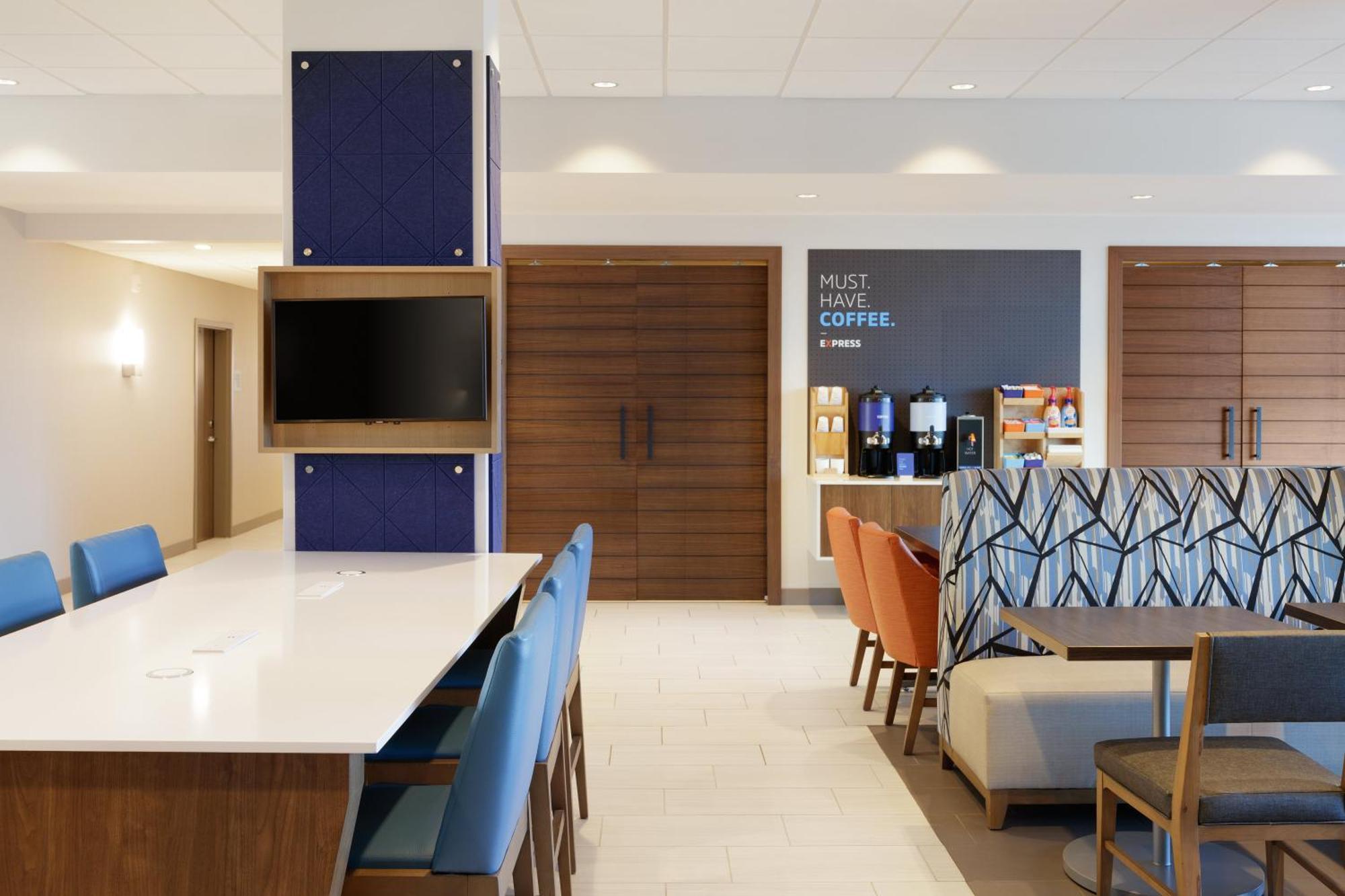 Holiday Inn Express Dallas Market Center By Ihg Esterno foto